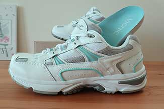 vionic walking shoes womens