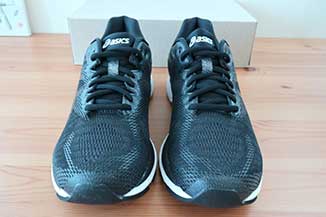 Video - Asics Gel Nimbus 20 Running Shoe Review (2020) We Tried It On!