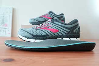 brooks ariel 18 amazon