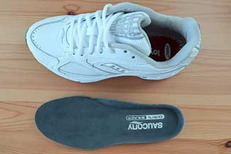 saucony grid omni walker walking shoes for flat feet
