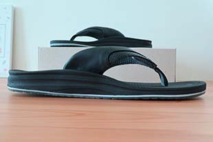 new balance flip flops with arch support