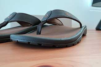 most comfortable olukai flip flops