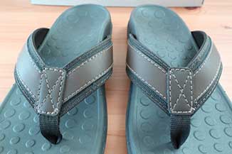 Video - Vionic Tide Post Sandal (2020) We Tried Them On! Leather trim...